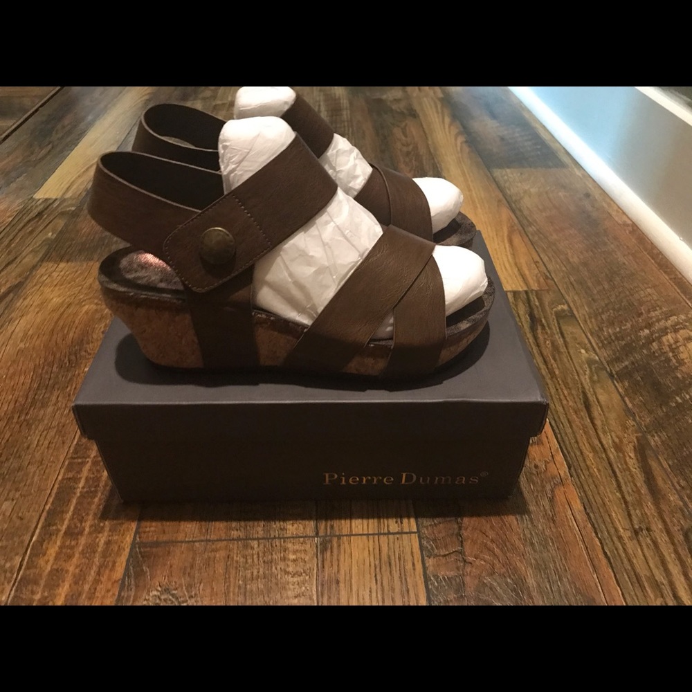 NIB Pierre Dumas Wedges!